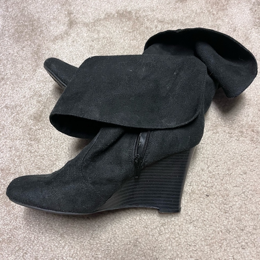 Ankle wedge bootie